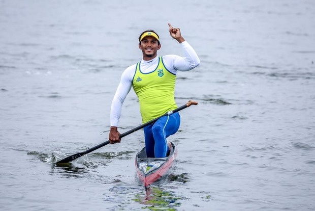 Brasil é ouro na canoagem velocidade e no triatlo revezamento misto (Ministério do Esporte)