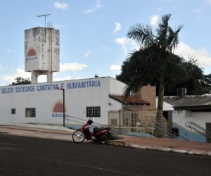 Demissão de 4,4 mil contratados vai atrapalhar qualidade nos Ceinfs Fachada da Seleta, que mantém convênio com Prefeitura de Campo Grande até dia 28 - Valdenir Rezende