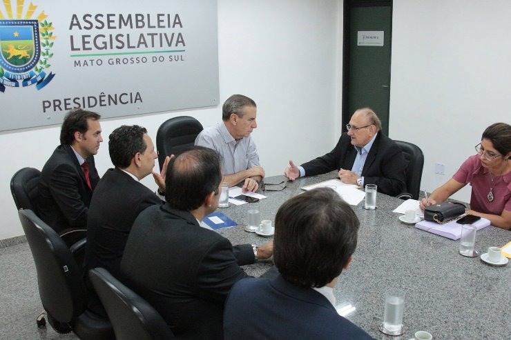 Projeto estabelece redução de até 30% nos valores das taxas de cartórios de MS Luiz Carlos Júnior