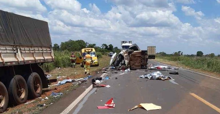 Identificado os mortos e ferido em colisão na BR-163 Redes sociais