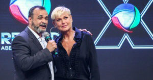 Blindagem a apresentadora Xuxa causa estranheza e revolta na Record Marcelo Silva, vice-presidente da Record, anuncia Xuxa como nova contratada da emissora Leia mais Manuela Scarpa/Photo Rio News