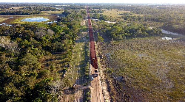Estradas mudam o modelo da pecuária na região do Pantanal Estradas mudam o modelo da pecuária na região do Pantanal