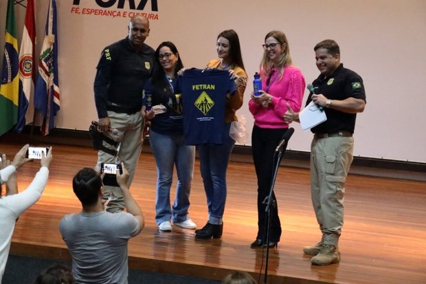 Prefeitura e PRF celebram parceria em favor do trânsito Prefeitura e PRF celebram parceria em favor do trânsito
