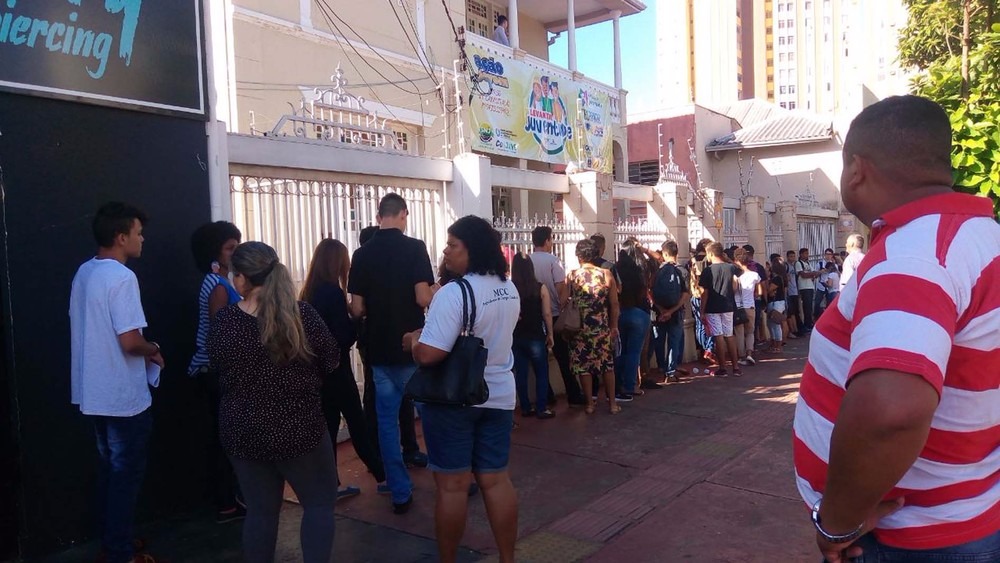 Feira oferece mais de 200 vagas de emprego e estágio em Campo Grande