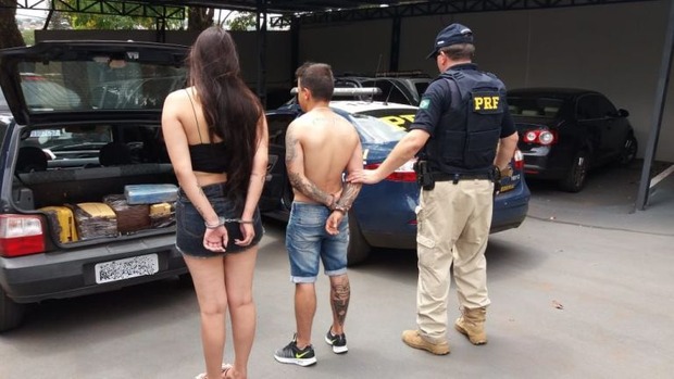 Casal que saiu de MS é preso no Paraná por tráfico de drogas Casal que saiu de MS é preso no Paraná por tráfico de drogas