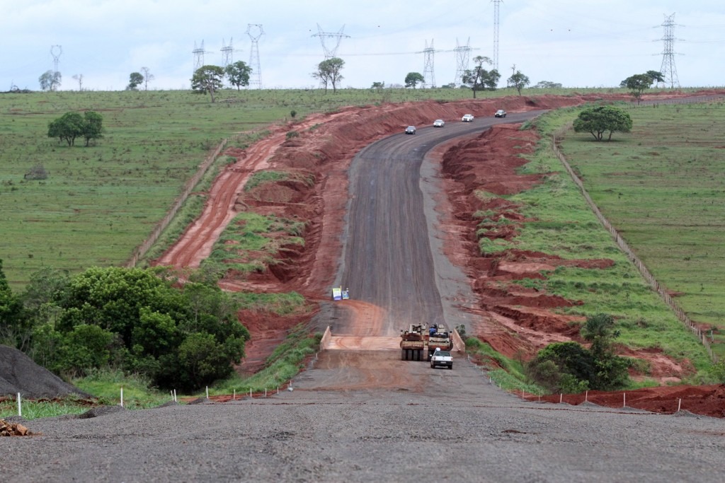 Prefeito Marquinhos e ministro Marun vistoriam obras do Macroanel