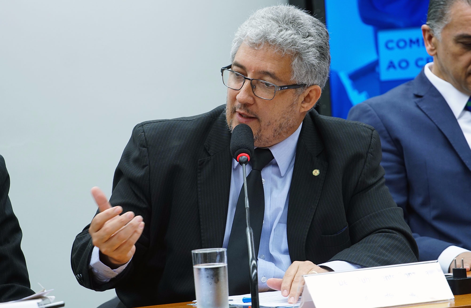 Comissão aprova prisão específica para militar, policial ou bombeiro