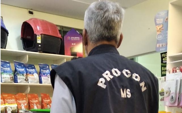 Procon estadual interdita pet shop por irregularidades Procon estadual interdita pet shop por irregularidades