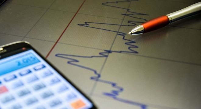 Com expectativa de queda, Copom define hoje taxa básica de juros Mercado prevê uma redução de 0,25 ponto percentual ou de 0,5 ponto percentual. Marcello Casal Jr/Agência Brasil