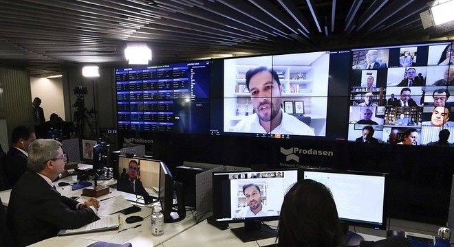 Em sessão virtual, o senado vota pagamento de auxílio emergencial de R$ 600
Waldemir Barreto/Agência Senado