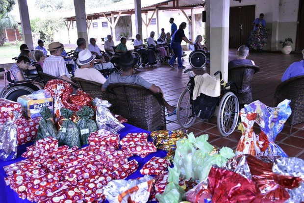 Natal Feliz do TCE-MS entrega 2,3 mil presentes para instituições