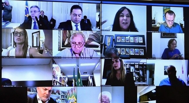 Senadores participam de votação remota do auxílio emergencial de R$ 600
Waldemir Barreto/Agência Senado