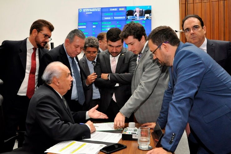 Parlamentares devem apreciar quatro matérias durante a Ordem do Dia Luciana Nassar