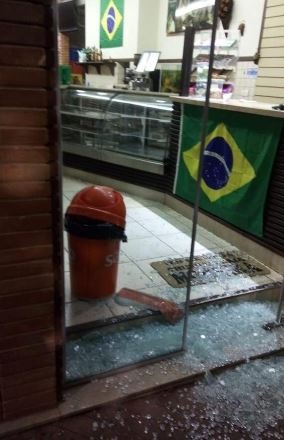 Dupla é presa depois de arrombar e furtar restaurante na capital