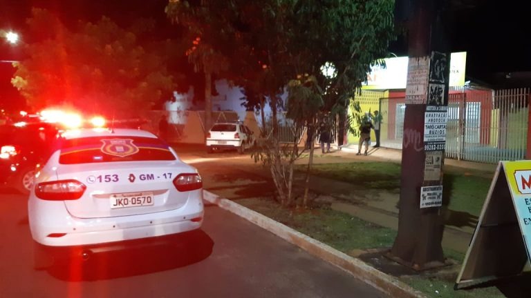 Mais 72 pessoas são orientadas a permanecerem do lado de dentro de suas residências Mais 72 pessoas são orientadas a permanecerem do lado de dentro de suas residências
