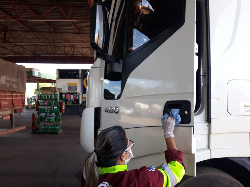 Higienização gratuita de cabines continua em postos da PRF na BR-163 Higienização gratuita de cabines continua em postos da PRF na BR-163