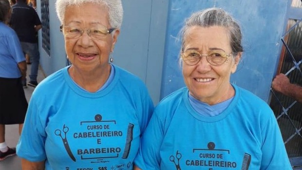 Prefeitura estende curso de formação de cabeleireiro e barbeiro para público da melhor idade Prefeitura estende curso de formação de cabeleireiro e barbeiro para público da melhor idade