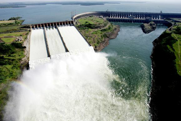 Itaipu ultrapassa Três Gargantas e reassume liderança em produção de energia Itaipu ultrapassa Três Gargantas e reassume liderança em produção de energia