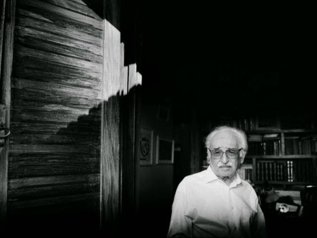 No centenário de Manoel, por que não há um museu para nosso poeta? Foto de ensaio feito com Manoel, por Marcelo Buainain.