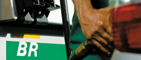 Preço da gasolina sobe pela 2ª semana seguida, para maior valor no ano Preço da gasolina sobe pela 2ª semana seguida, para maior valor no ano