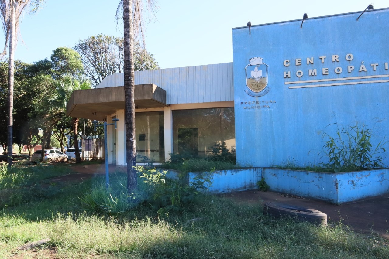 Prefeitura assina ordem de serviço para obra de reforma do Centro Homeopático Centro Homeopático de Dourados terá espaço físico reformado e readequado