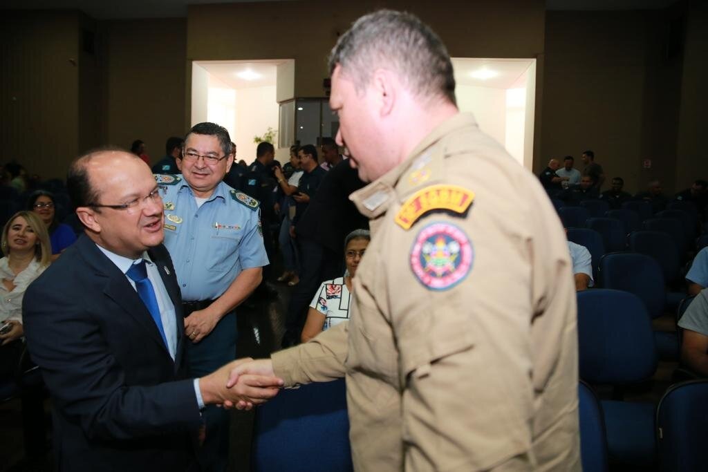 Barbosinha contribui para prorrogar validade do exame médico dos concursos da PM e Bombeiros Barbosinha contribui para prorrogar validade do exame médico dos concursos da PM e Bombeiros