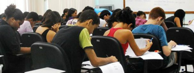 Reforma do ensino médio não deve se limitar a conteúdo, diz especialista