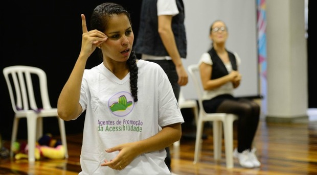 Correção de provas vai considerar Língua de Sinais Correção de provas vai considerar Língua de Sinais
