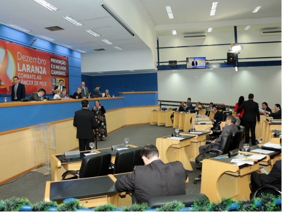 Vereadores votam 14 Projetos na sessão ordinária desta terça-feira