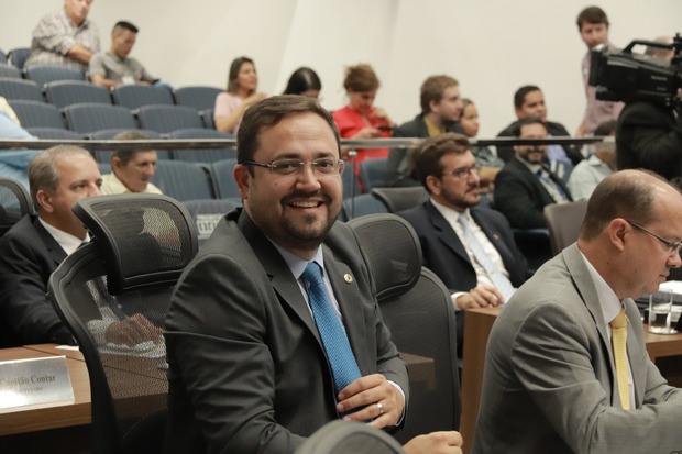 Valor investido por Marcio Fernandes em cidades do MS alcança 3 milhões Valor investido por Marcio Fernandes em cidades do MS alcança 3 milhões