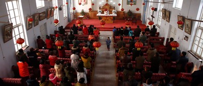 China pede que Vaticano reveja a doutrina católica