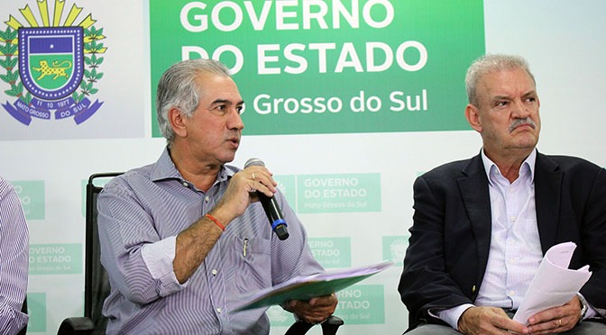 Reinaldo Azambuja faz apelo para as pessoas ficarem em casa