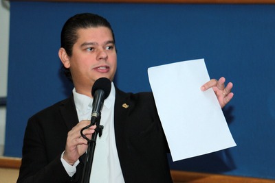 Vereador encerra semestre com três projetos aprovados e dois já são Lei