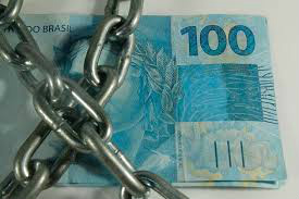 Parte dos servidores não recebeu 13º hoje por bloqueio de contas