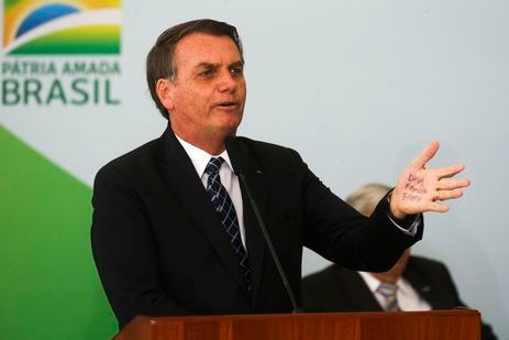 Presidente Jair Bolsonaro comemora lançamento do programa Médicos pelo Brasil. Antonio Cruz/Agência Brasil