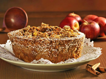Bolo de maçã com coco queimado