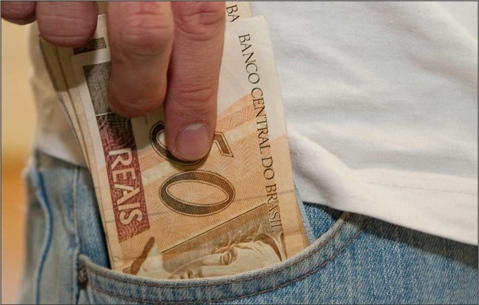 Ipea estima que 59 milhões são elegíveis para auxílio de R$ 600 Ipea estima que 59 milhões são elegíveis para auxílio de R$ 600