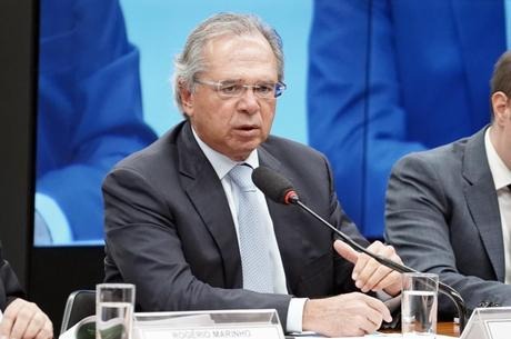 "Se Kirchner entrar e fechar economia, saímos do Mercosul", diz Guedes O ministro da Economia, Paulo Guedes. Pablo Valadares/Câmara dos Deputados