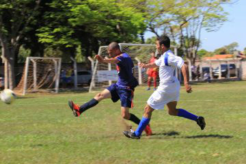 Foto: Edson Ribeiro 
Jateí (branco) enfrentou Campo Grande