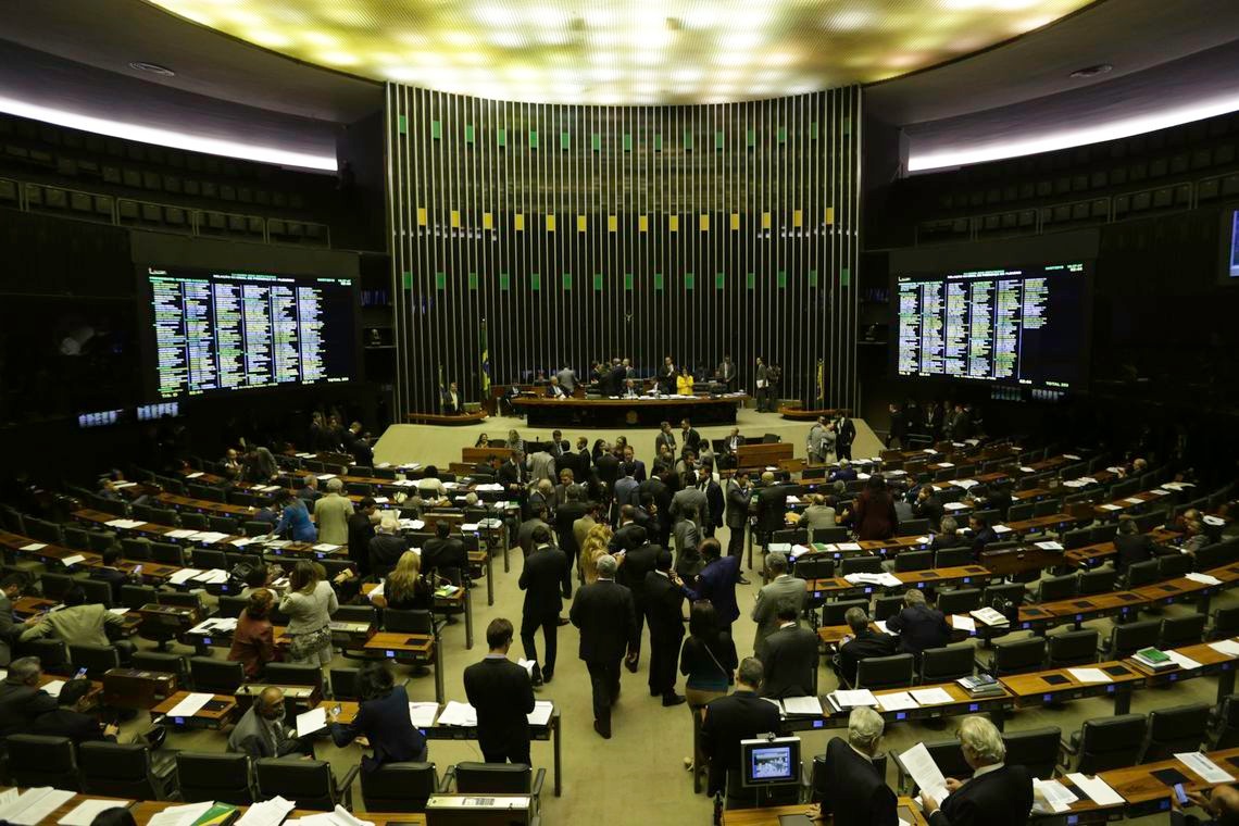 Mudanças no Estatuto do Desarmamento podem voltar à pauta da Câmara