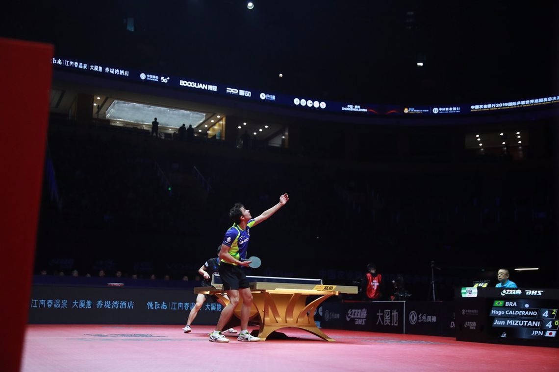 Hugo Calderano vence na estreia e avança às quartas do Grand Finals RG/ITTF
