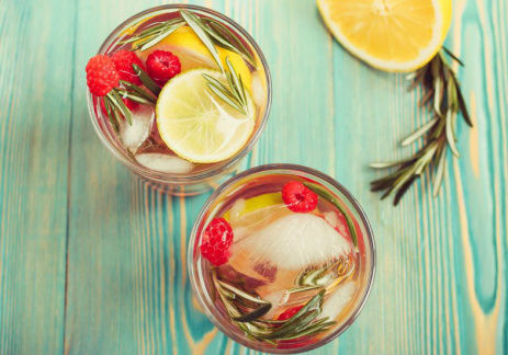 kitsu03/Thinkstock/Getty Images
15 receitas de águas aromatizadas