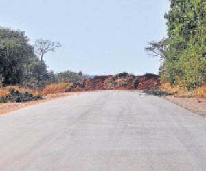 Muitos trechos do Anel Viário de Campo Grande, perto da saída para Rochedo, ainda precisam ser pavimentados - Valdenir Rezende 