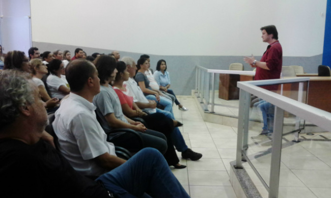 Presidente da Câmara de Três Lagoas reuni com servidores da casa Foto: Assessoria/Câmara