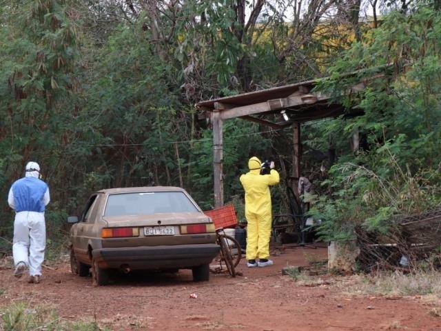 Corpo de homem é encontrado depois de 4 dias de sua morte no Núcleo Industrial (Foto: Henrique Kawaminami)
