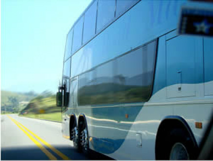 Ônibus é o meio de transporte preferido pelos brasileiros para viajar
