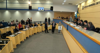 Vereadores limpam a pauta e aprovam 41 Projetos, 4 Ofícios e 2 Vetos nessa quarta-feira