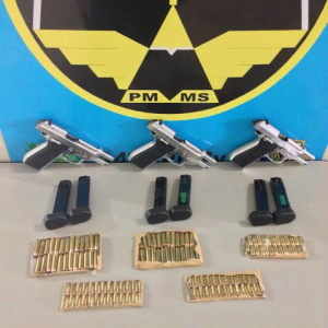 Policia apreende três pistolas contrabandeadas que iriam para Goiás