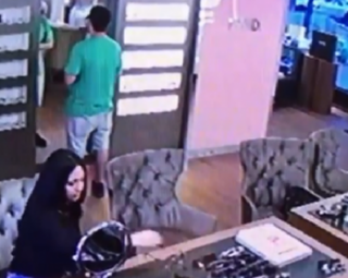  Reprodução Facebook
