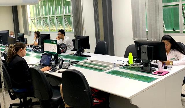 Central de Enfrentamento à Covid-19 atende pacientes por telefone e whats Divulgação